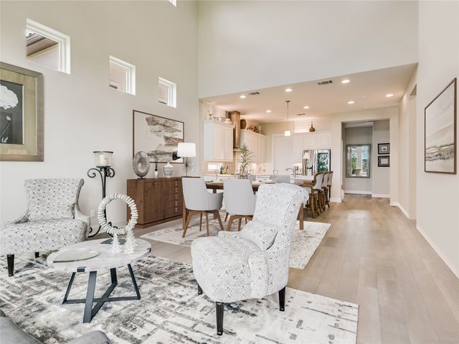 404 Marina View Way, Condo with 4 bedrooms, 4 bathrooms and 4 parking in Lakeway TX | Image 4