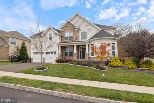 1376 Memorial Dr, Warwick, PA, 18974-6136 | Card Image