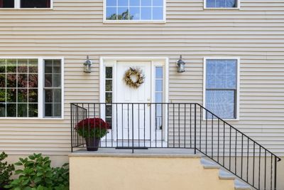 21 Tufts Street, House other with 3 bedrooms, 2 bathrooms and null parking in Bristol CT | Image 2