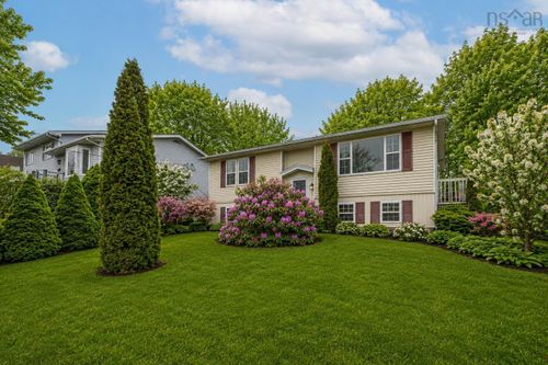 6 Granby Crt, Halifax, NS, B3R2M7 | Card Image