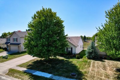 6544 Amherst Way, House other with 3 bedrooms, 2 bathrooms and null parking in Zionsville IN | Image 1