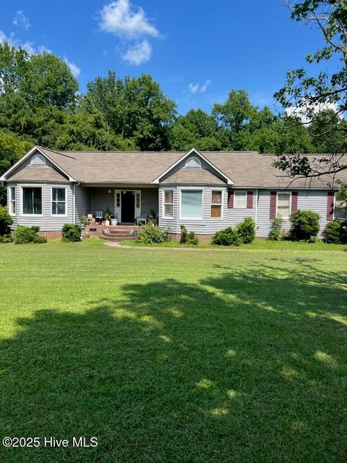 215 Harris Rd, Smithfield, NC, 27577-6907 | Card Image