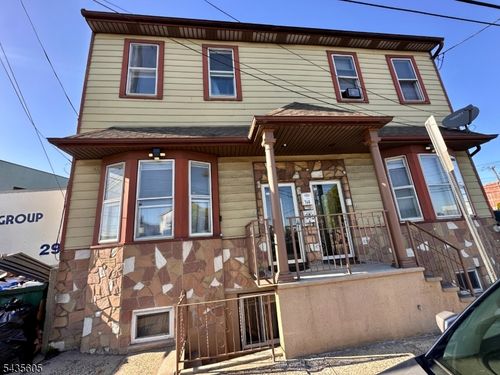 366 Ferry St, Newark, NJ, 07105-3503 | Card Image