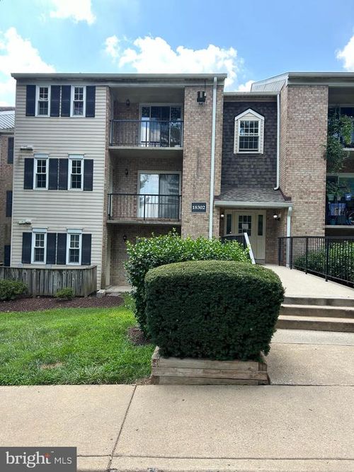 apt-101-18302 Streamside Dr, GAITHERSBURG, MD, 20879-5213 | Card Image
