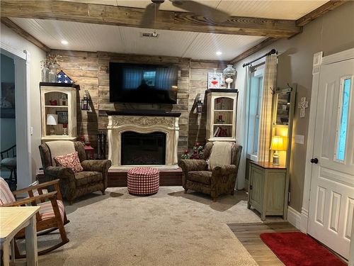 212 S Elm St, Moran, KS, 66755-4133 | Card Image