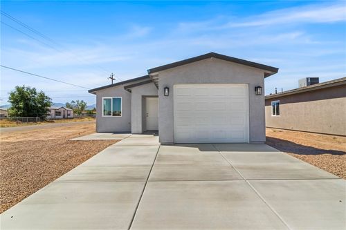 3746 Thompson Avenue, Kingman, AZ, 86409 | Card Image