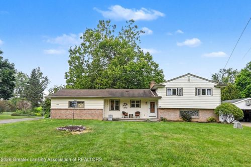 12325 Madonna Dr, Lansing, MI, 48917-8616 | Card Image