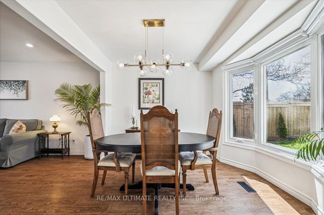 3193 Greenbough Cres, House other with 3 bedrooms, 3 bathrooms and 2 parking in Burlington ON | Image 9