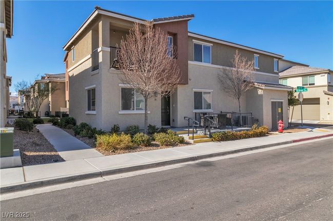 UNIT-3 - 2827 Blue Mosaic Ln, Townhouse with 3 bedrooms, 3 bathrooms and null parking in Las Vegas NV | Image 31