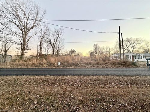 6147 Mendenhall Pl, Archdale, NC, 27263-2503 | Card Image