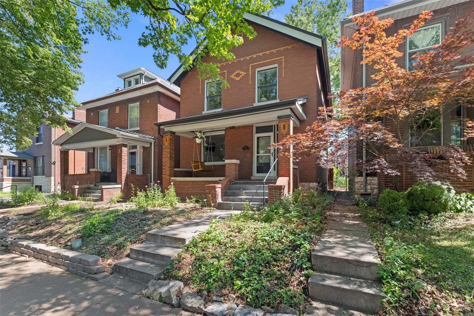 Kingsland Ct, Saint Louis, MO 63111