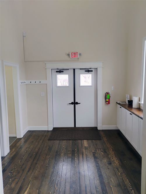 1000 N Ewing St, Helena, MT, 59601-3406 | Card Image