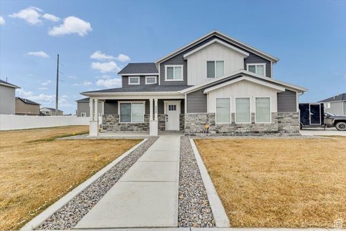 399 N 1325 W, Springville, UT, 84663-3330 | Card Image