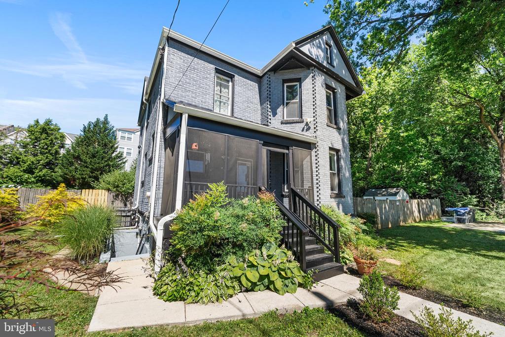 Residential in WASHINGTON 5