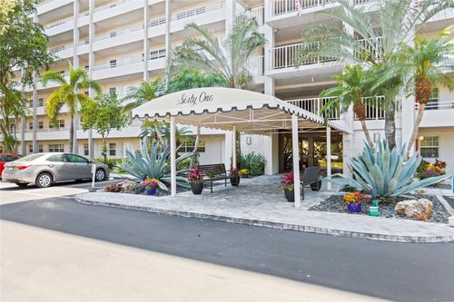apt-403-575 Oaks Ln, Pompano Beach, FL, 33069-3735 | Card Image