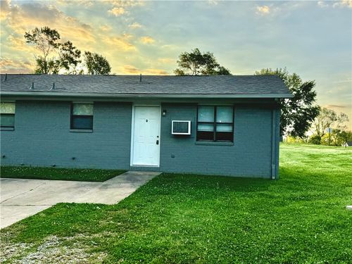 102 Nw K St, Bentonville, AR, 72712-5068 | Card Image