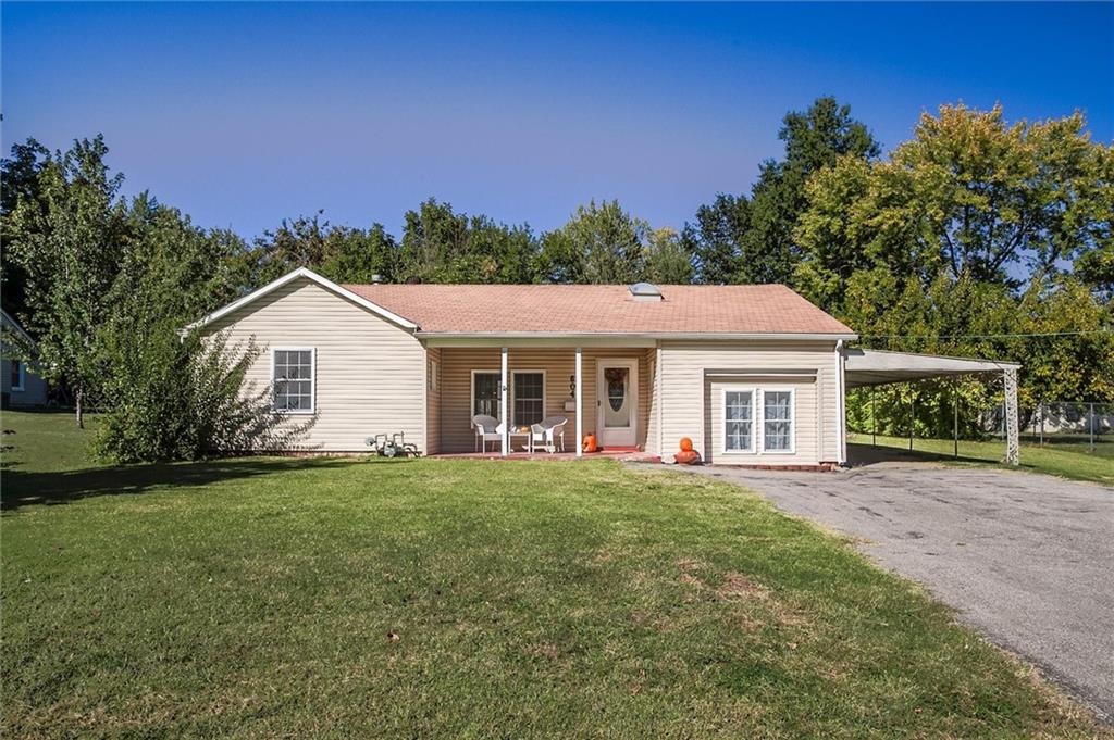 73rd Ter, Kansas City, MO 64118