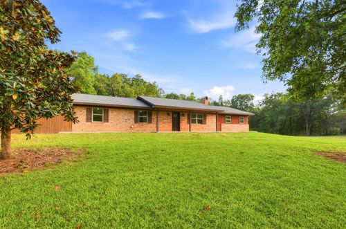 390 County Road 2978, Hughes Springs, TX, 75656-5720 | Card Image