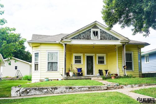 535 5th St, Humboldt, NE, 68376-6136 | Card Image