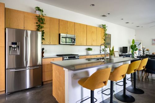 apt-b-1302 S 5th St, Austin, TX, 78704-2324 | Card Image