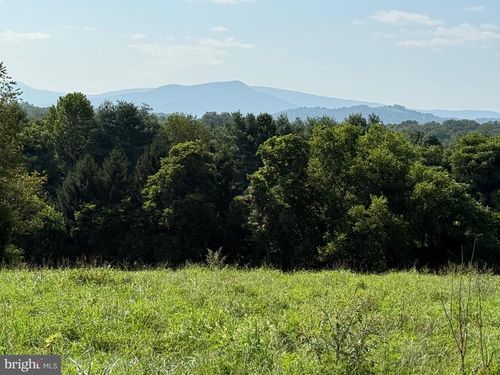 14105 Lee Hwy, AMISSVILLE, VA, 20106-4045 | Card Image
