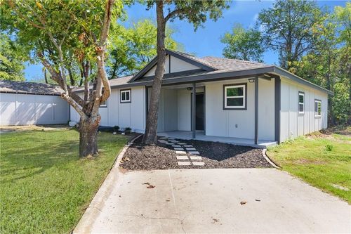 220 Bella Vista Dr, West Tawakoni, TX, 75474-6601 | Card Image