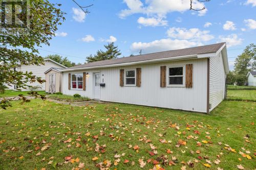 25 Andrews Court, Charlottetown, PE, C1C1B2 | Card Image