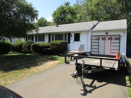 56 Edward St, West Haven, CT, 06516-4103 | Card Image