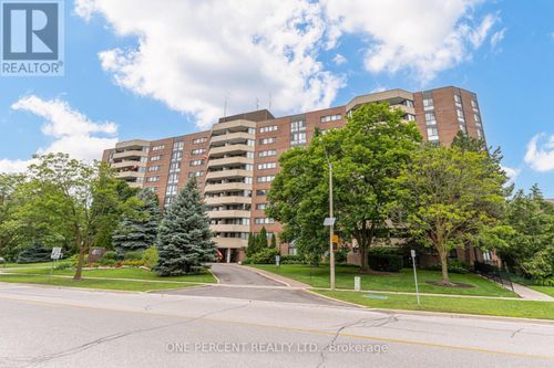 302-40 Baif Blvd, Richmond Hill, ON, L4C5M9 | Card Image