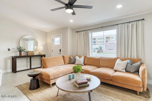 7504 E 1st St, Scottsdale, AZ, 85251-4502 | Card Image