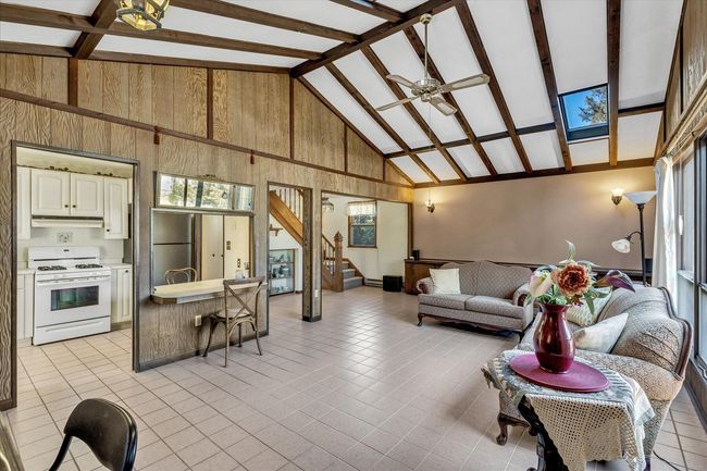 Living Room | Image 6