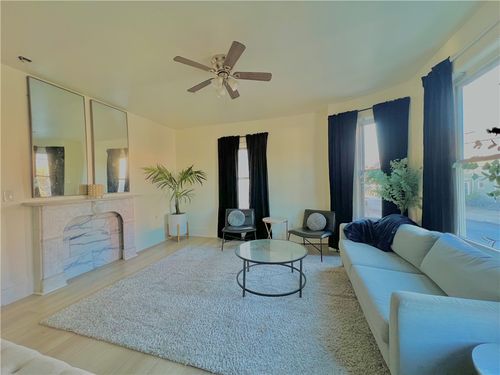 57 Garden St, Pawtucket, RI, 02860-3909 | Card Image