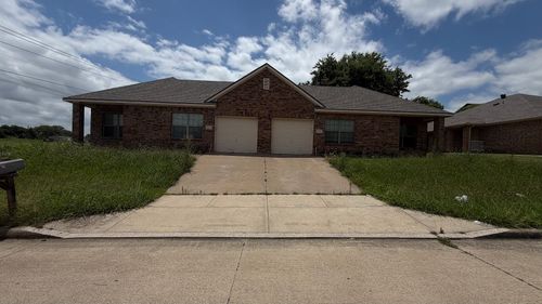 7901 Marydean Ave, Fort Worth, TX, 76116-3847 | Card Image