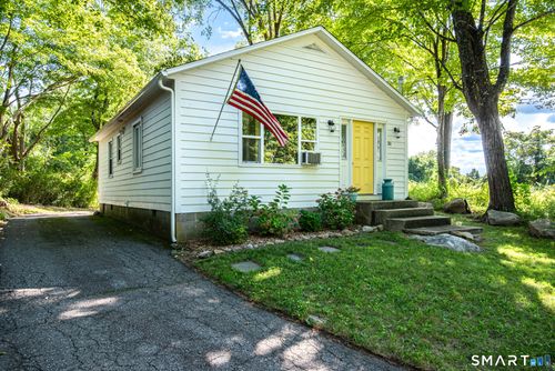 30 Carter Hill Rd, Clinton, CT, 06413-1230 | Card Image