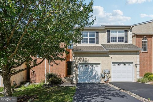 183 Stone Hill Dr, POTTSTOWN, PA, 19464-7514 | Card Image