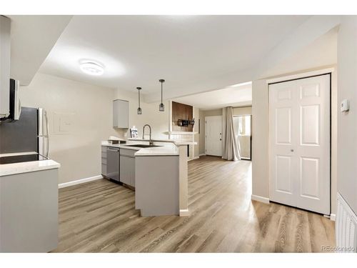3011-30 S Boulder Cir, Boulder, CO, 80303-4285 | Card Image
