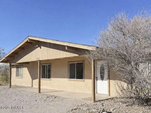 122 N Riverside Dr, Truth Or Consequences, NM, 87901-9737 | Card Image