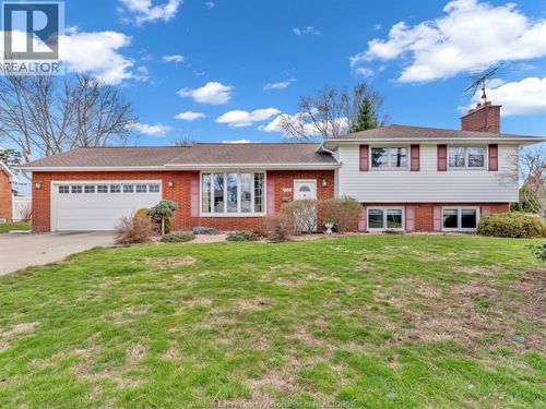 2725 Bouffard Rd, Lasalle, ON, N9H1W3 | Card Image