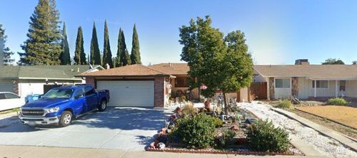 266 Fairview Dr, Vacaville, CA, 95687-6451 | Card Image