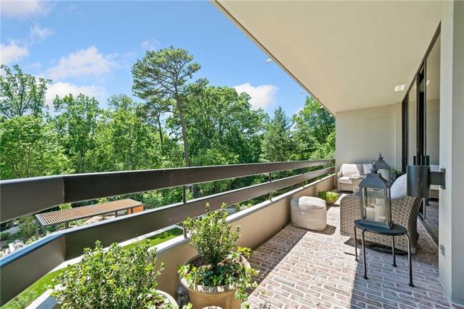 APT-6A - 2660 Peachtree Rd Nw, Condo with 2 bedrooms, 2 bathrooms and 2 parking in Atlanta GA | Image 14