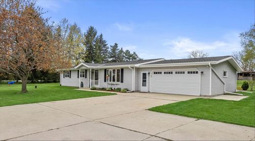 W1179 Stein Way, Ashippun, WI, 53066 | Card Image