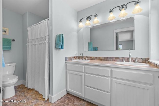 596 Overlake View Rd, House other with 3 bedrooms, 3 bathrooms and null parking in Cocolalla ID | Image 22