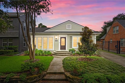 1311 Peden Street, Houston, TX, 77006 | Card Image