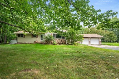 7654 E County Road V, South Range, WI, 54874-8622 | Card Image