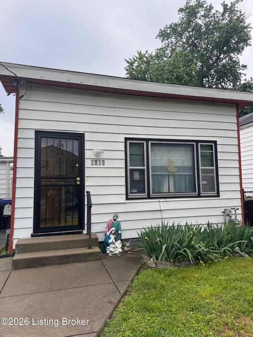 2924 Duncan St, Louisville, KY, 40212-1828 | Card Image