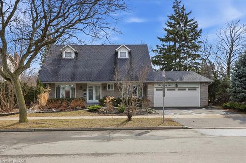 273 Bryant Cres, Burlington, ON, L7L4Z1 | Card Image