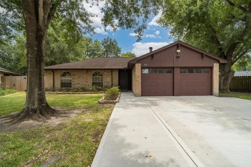 125 Woodcrest Dr, League City, TX, 77573-4319 | Card Image