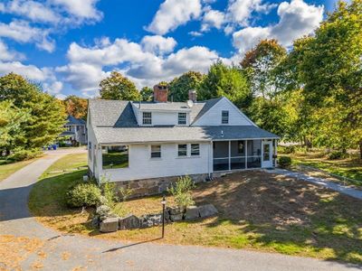 326 North Franklin Street, House other with 4 bedrooms, 2 bathrooms and 10 parking in Holbrook MA | Image 3