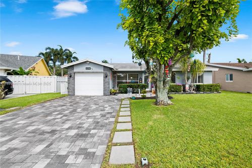 11741 Nw 43rd Pl, Sunrise, FL, 33323-2673 | Card Image