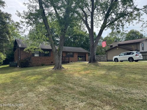 1801 Plumb Branch Rd, Knoxville, TN, 37932-2040 | Card Image
